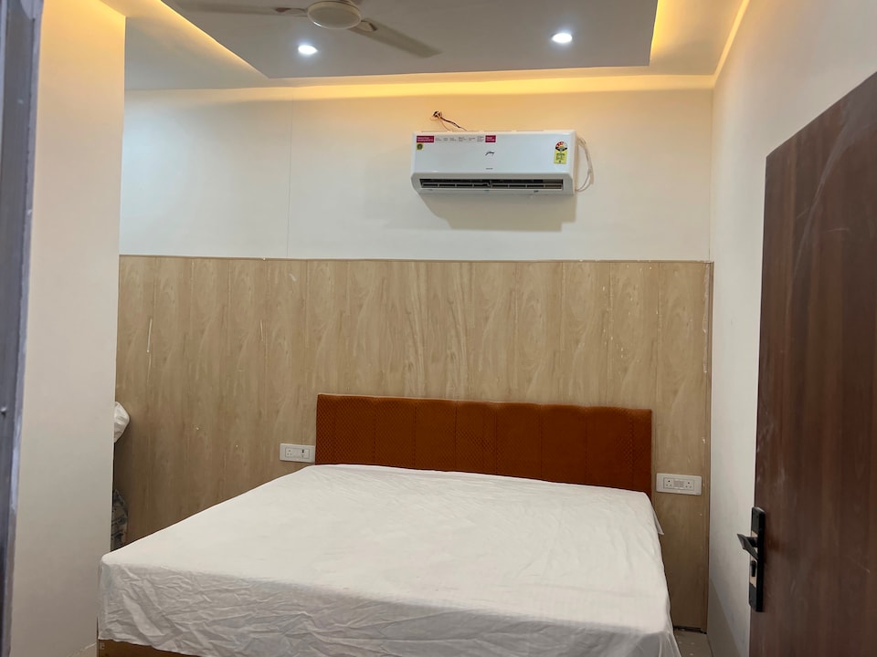 Hotel O The Grand Kamla By M.K.D , Aligarh, Aligarh