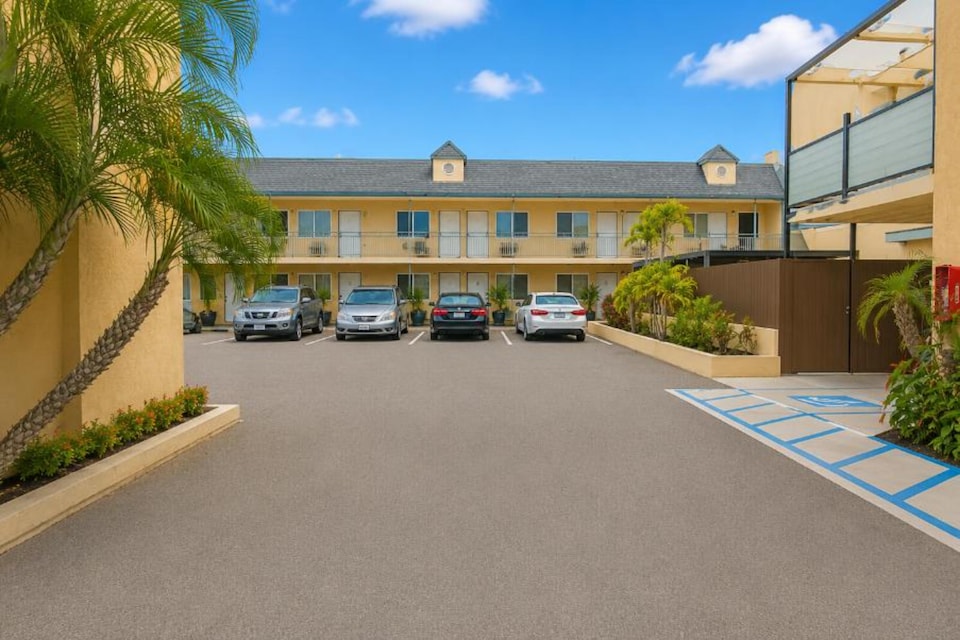 Del Playa Inn Oxnard Near Camarillo, Oxnard CA, Oxnard CA