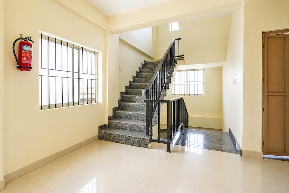 OYO 845169 Savi Rooms, Tumkur Bangalore, Bangalore