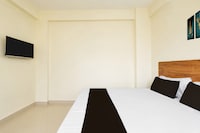 OYO 845169 Savi Rooms