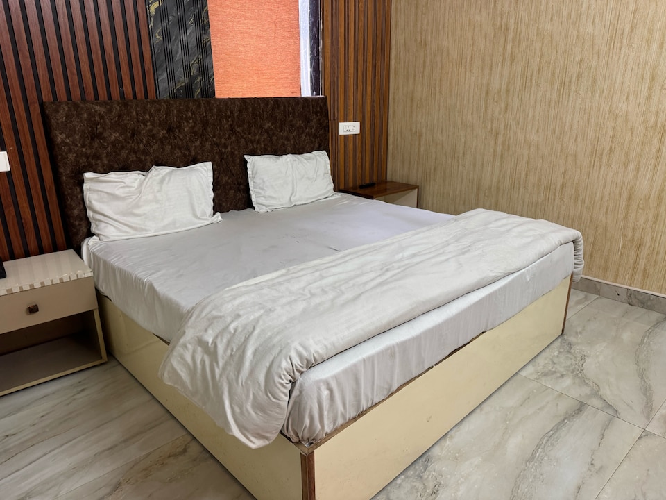 Collection O Sector 78 Mohali Formerly Hotel Prince, Mohali, Mohali
