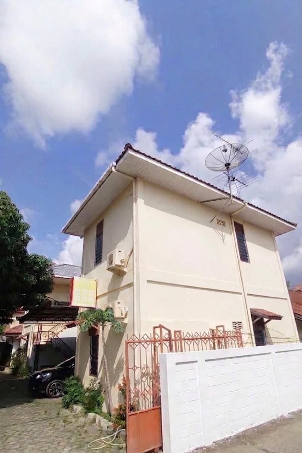 Hotel O near RS Harapan Bunda formerly Quanza Inn, Banda Aceh, Banda Aceh