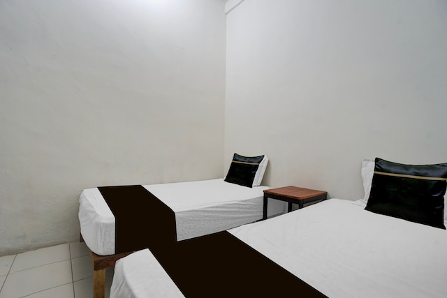 Hotel O near RS Harapan Bunda formerly Quanza Inn