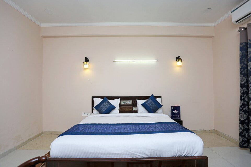 OYO 14556 Aster Villa, Medanta, Gurgaon