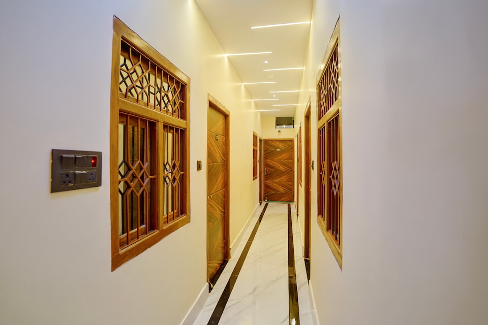 Hotel O SINGH GRAND HOTEL& BANQUET, Gorakhnath Gorakhpur, Gorakhpur