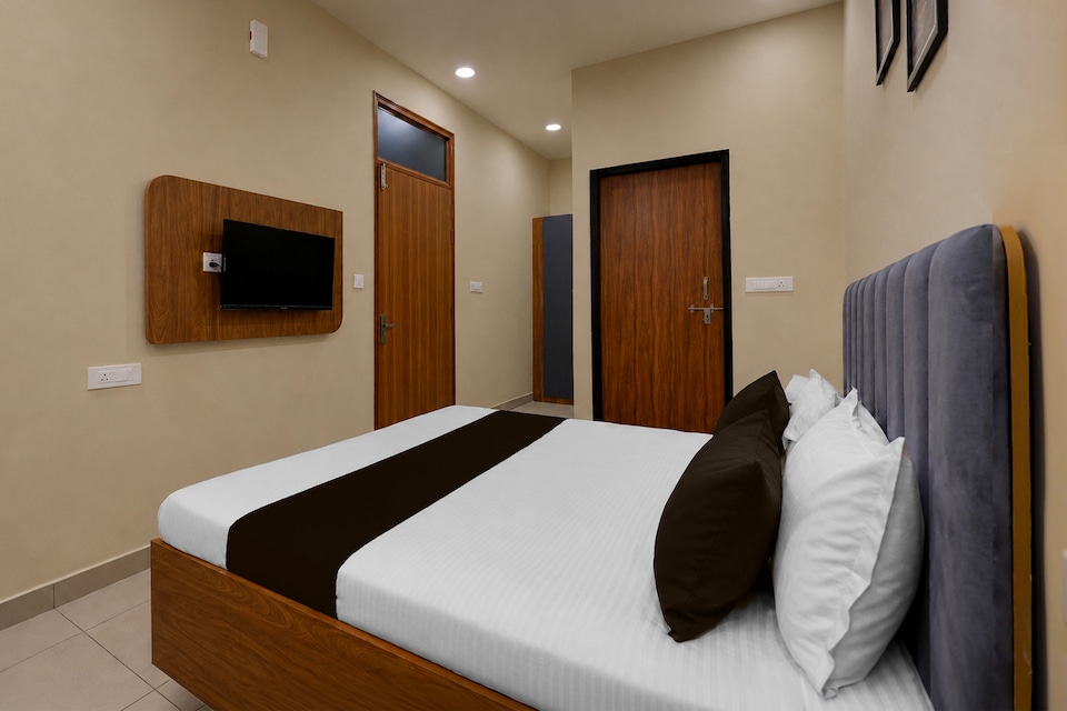 SPOT ON Falcon Inn, Airport Lucknow, Lucknow