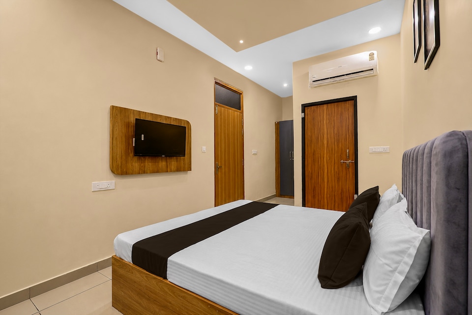 SPOT ON Falcon Inn, Airport Lucknow, Lucknow