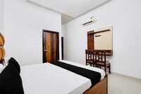 Hotel O Rudra Hotel and restaurant 