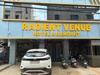 SPOT ON Radient Venue 