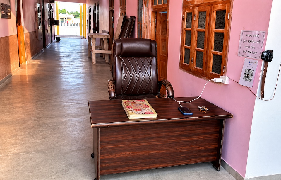 SPOT ON Hotel SK grand, Cluster Barabanki, Barabanki