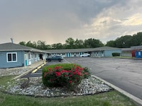 Relax Inn Dover Near Speedway