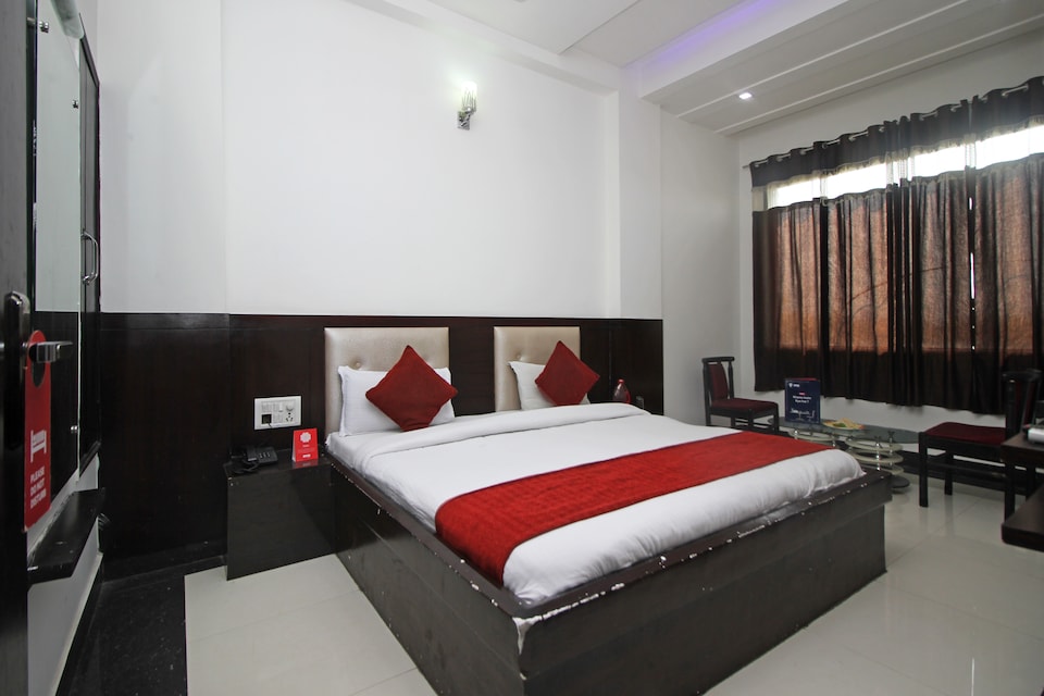 OYO 2659 Hotel Taj Prince, Shilpgram, Agra