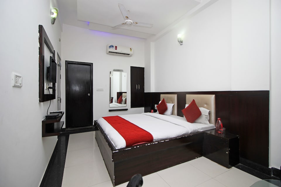 OYO 2659 Hotel Taj Prince, Shilpgram, Agra