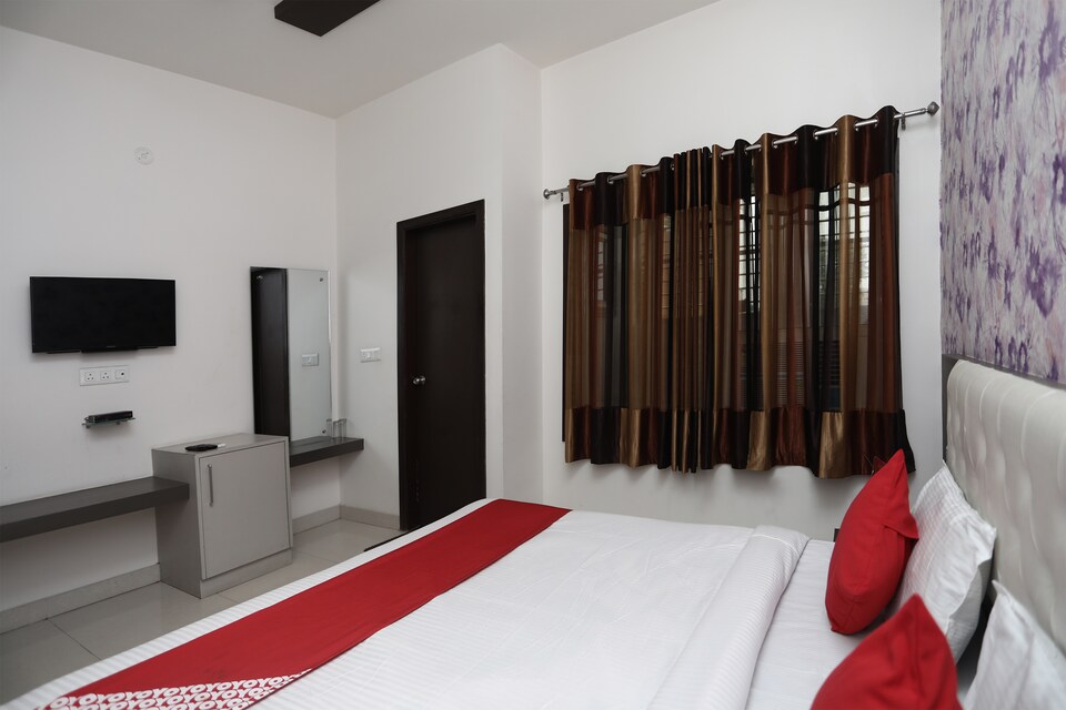 Flagship Hotel Mangalam Inn, Pilibhit Bypass Road, Bareilly