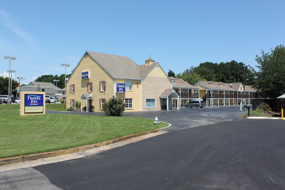 Travel Inn Buford near Mall of Georgia, Buford, GA, Buford, GA