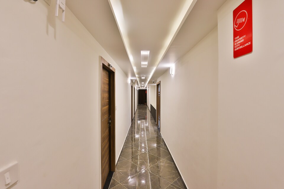 OYO 14589 Hotel Royal Inn, Gnaesh Chokdi, Anand