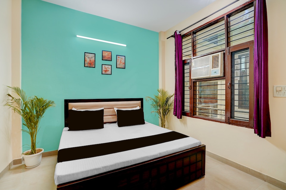 Hotel O Shivik Stays, HUDA CENTRE 1, Gurgaon