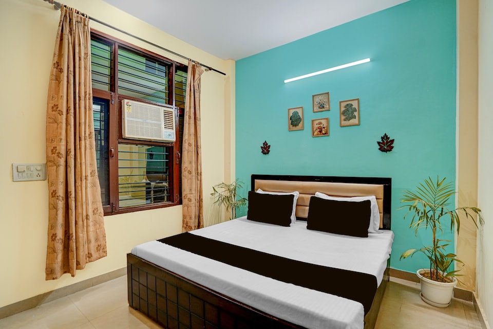 Hotel O Shivik Stays, HUDA CENTRE 1, Gurgaon