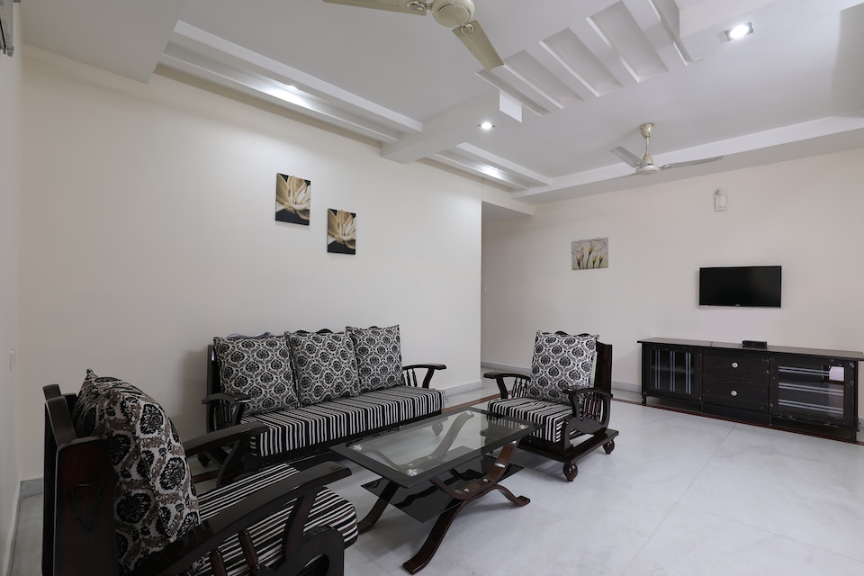 OYO Kothaguda Near Shilparamam, Kothaguda, हैदराबाद