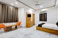 Hotel O  RAJPUTANA HOTEL AND RESTAURANT