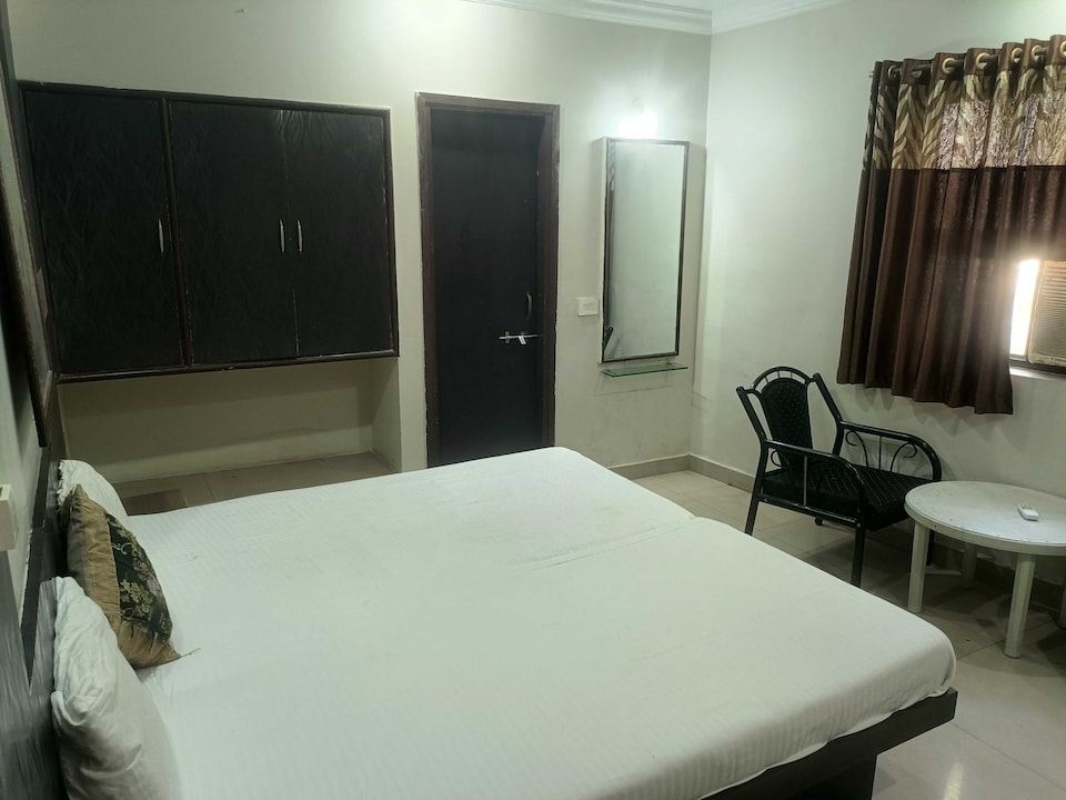 Hotel O AIIMS Raipur, Tatibandh Road, Raipur