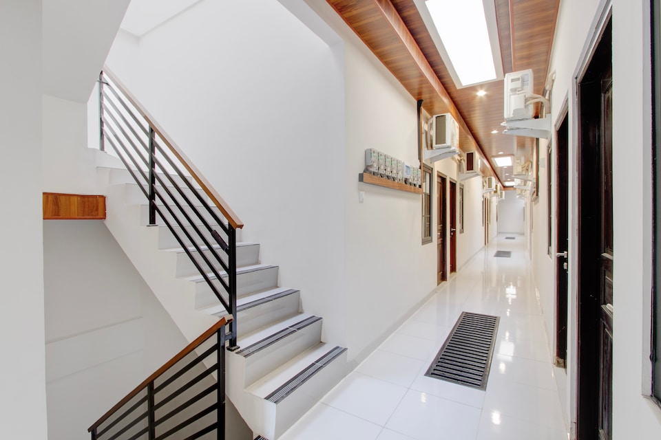 Collection O near Stadion Maguwoharjo formerly Simple Living, Condongcatur, Yogyakarta