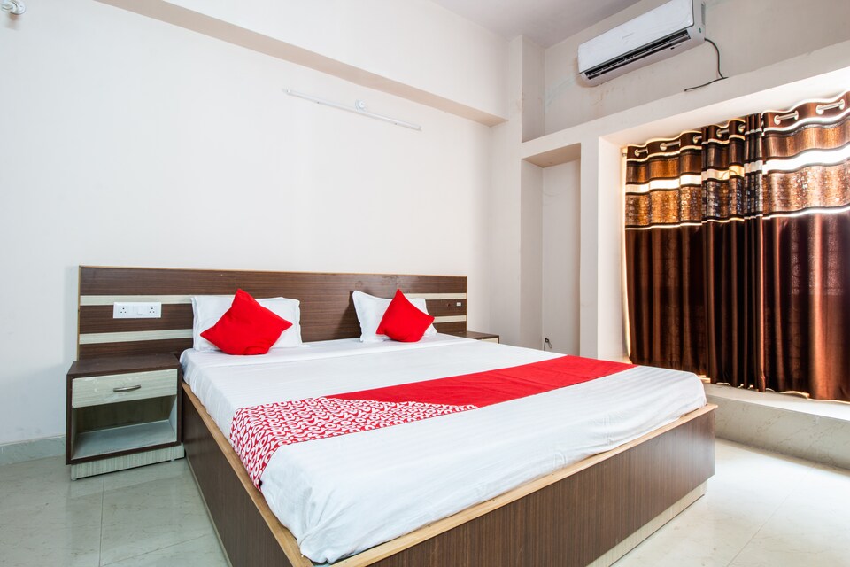 OYO 14614 Shree Vrinda Palace, Lalpur, Ranchi