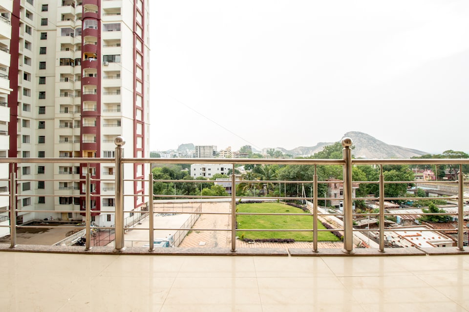 OYO 14614 Shree Vrinda Palace, Lalpur, Ranchi