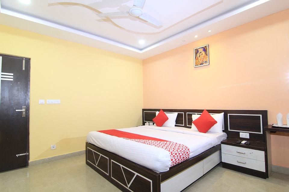 आस्था कृष्ण धाम, Alambagh Lucknow, लखनऊ