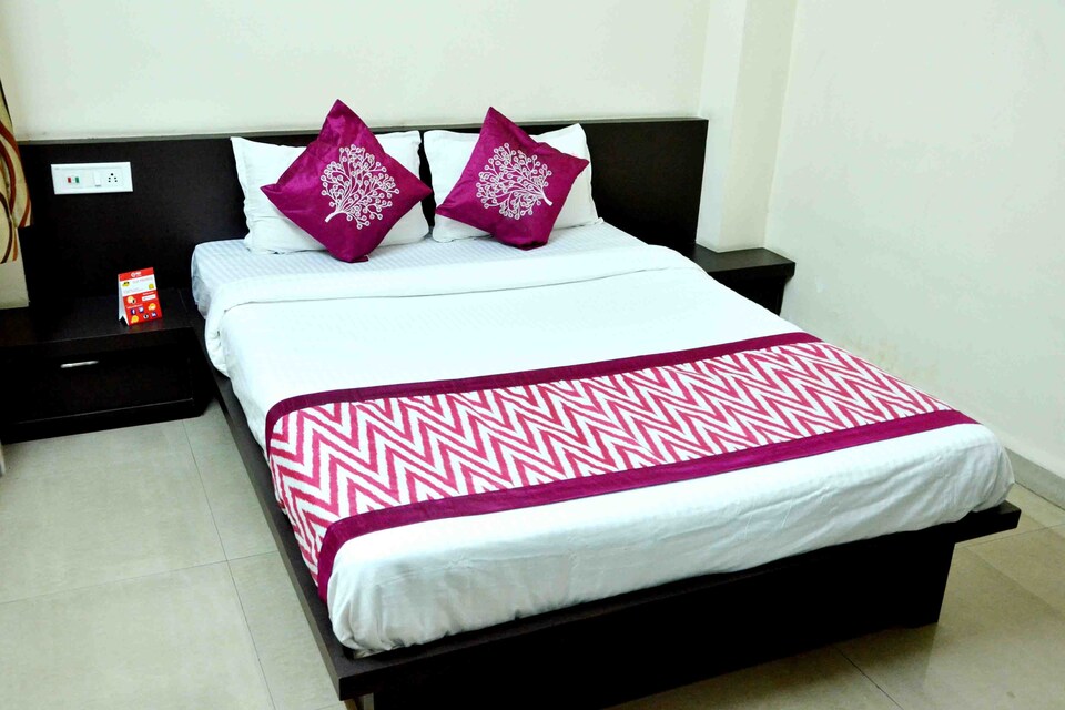 OYO 2664 Apartment K K Hotel, Bhawarkua Indore, Indore