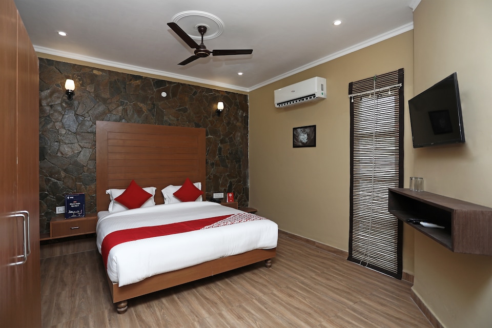 OYO 14631 Madhuban Resort, Bailparao Ramnagar, Corbett-Ramnagar