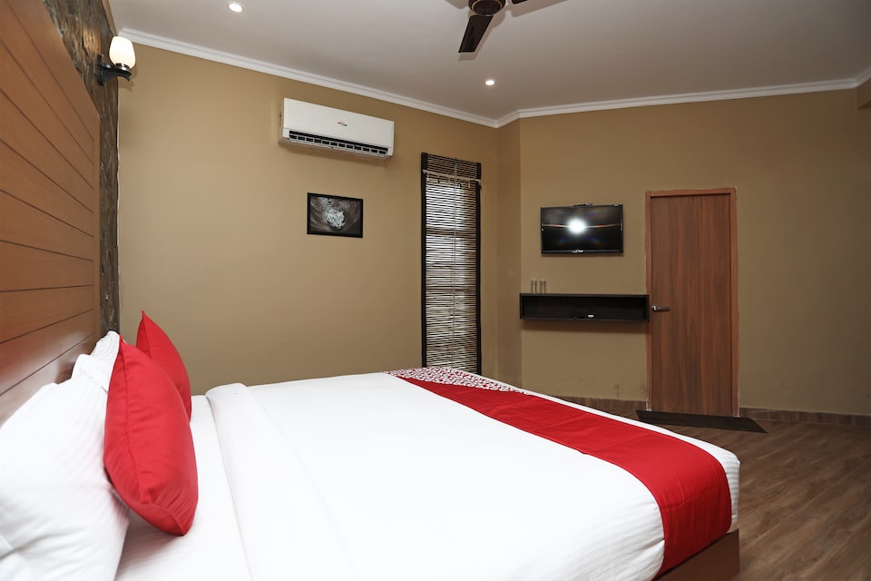 OYO 14631 Madhuban Resort, Bailparao Ramnagar, Corbett-Ramnagar