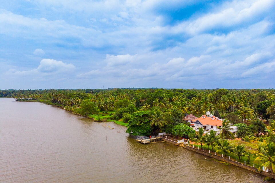 OYO 14638 Home Serene Stay Periyar River, Ankamaly Airport Kochi, Kochi