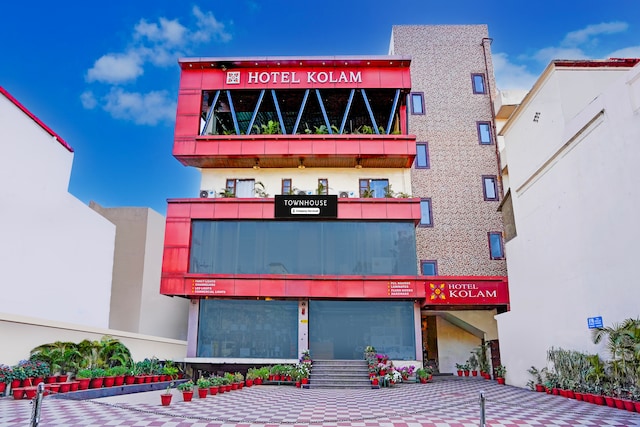 Super Townhouse Prince Chowk Near Railway Station