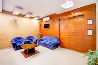 Super Townhouse Prince Chowk Near Railway Station