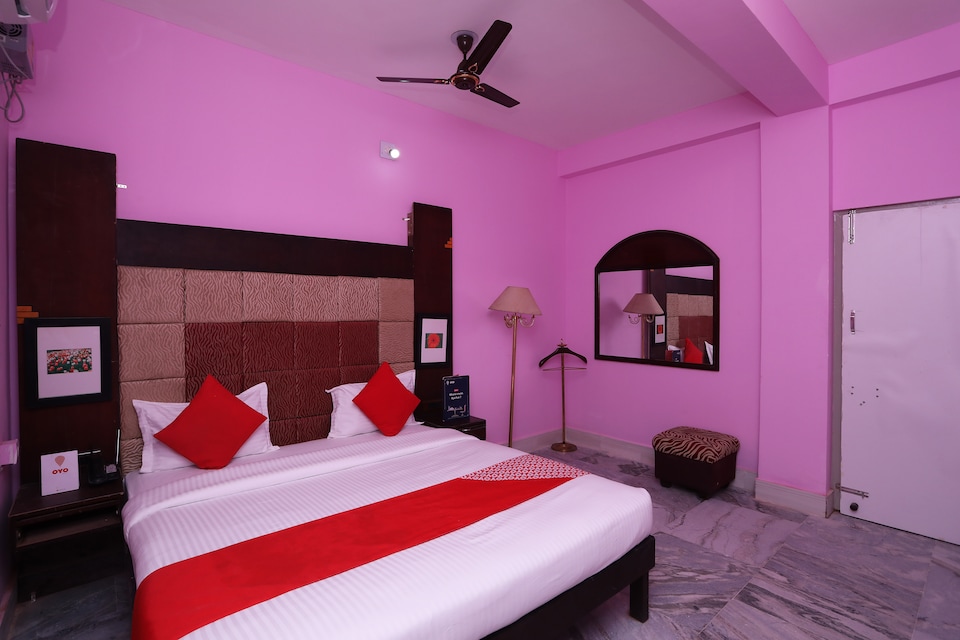 OYO Flagship Aditya Residency, Chandrasekharpur, Bhubaneswar