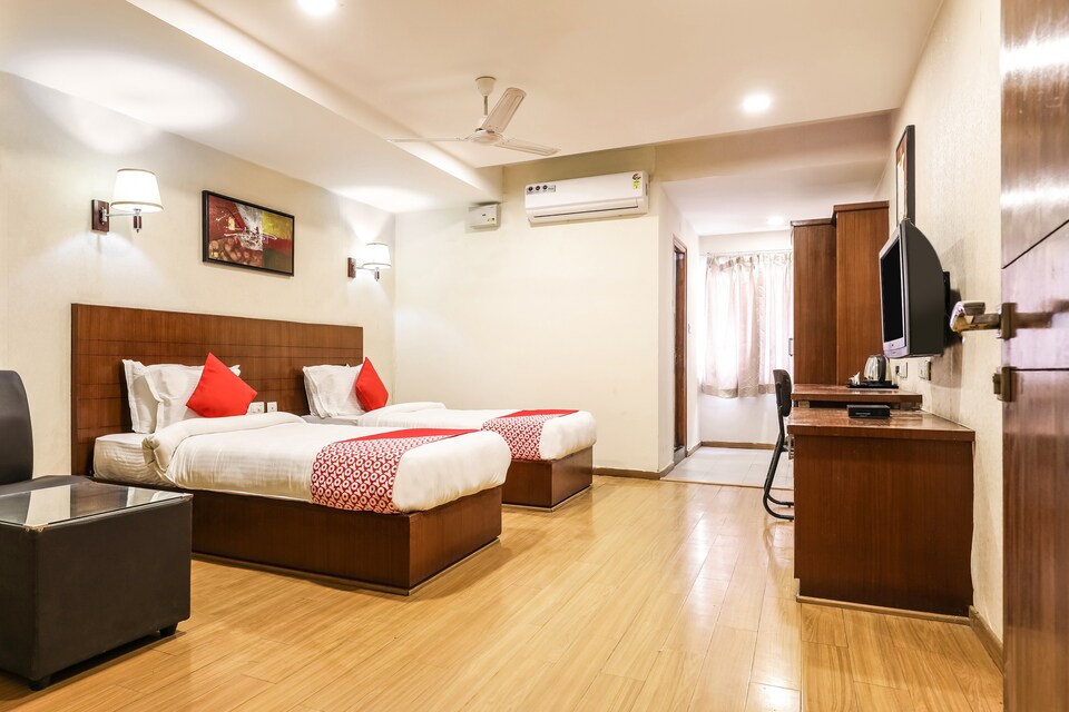 OYO 14680 Hotel Rainbow Park, Kondapur, Hyderabad