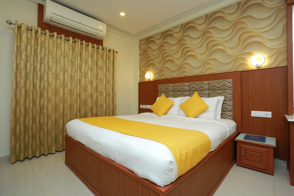 Capital 14702 Kovilakam Residency  Capital Thrissur  Book    1900 OYO