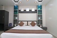 OYO Hotel India Palace Near Gurudwara Shri Bangla Sahib