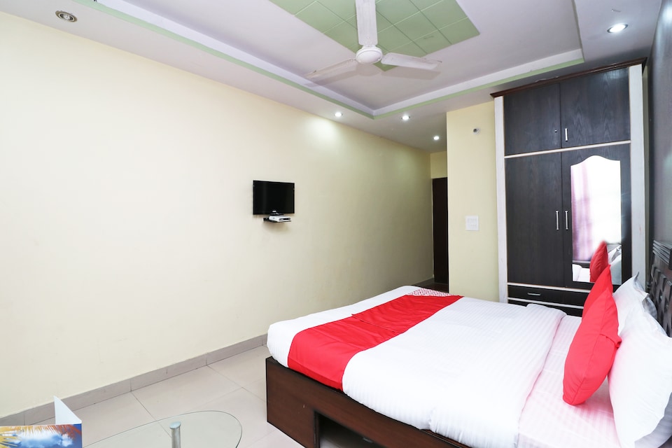 OYO 14708 Hotel Ashiyana, Ranipur Haridwar, Haridwar