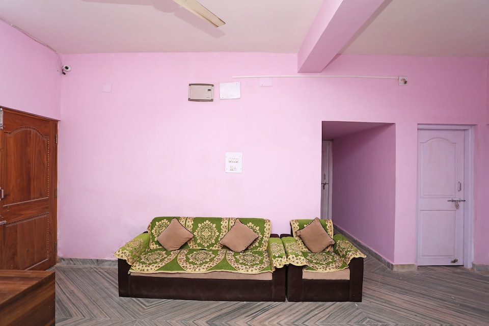 OYO 14712 The New Garden Inn, Chandrasekharpur, Bhubaneswar