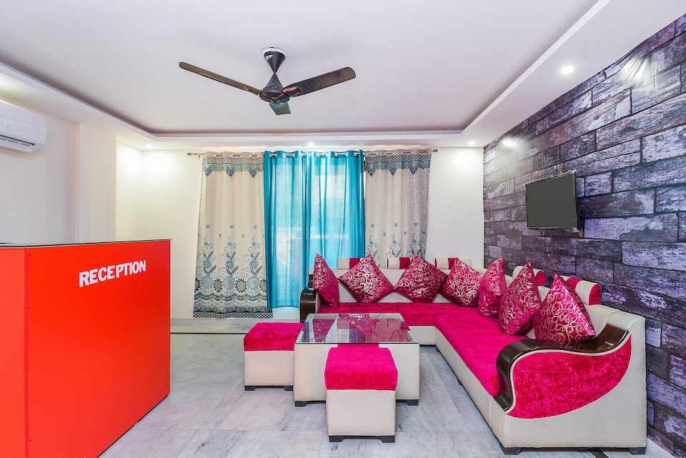 OYO 14729 NOIDA SKY, Noida Expressway SEZ, नोएडा