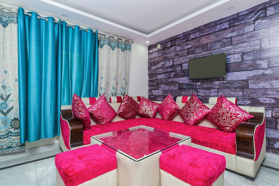 OYO 14729 NOIDA SKY, Noida Expressway SEZ, नोएडा