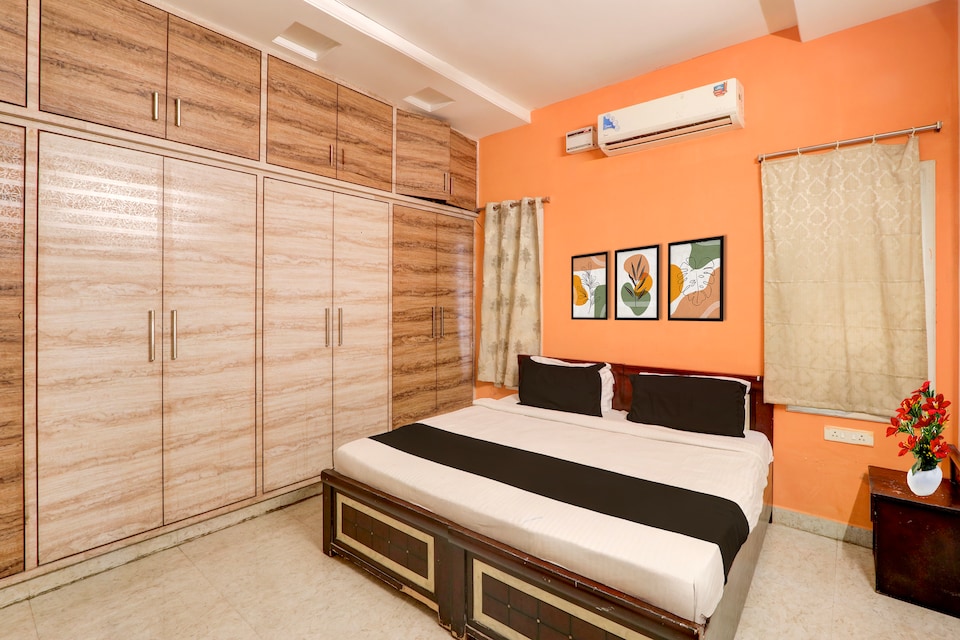 Super Collection O KPHB Metro Station Hyderabad Formerly Hillside, Kukatpally, Hyderabad