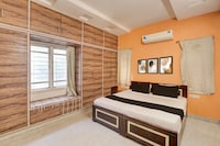 Collection O KPHB Metro Station Hyderabad Formerly Hillside