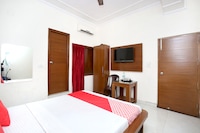 OYO Hotel Green View