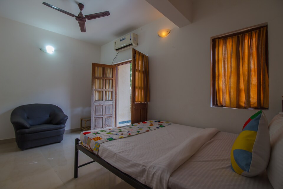 OYO 14771 Home 3 BHK With Pool Mapusa, Siolim, Goa