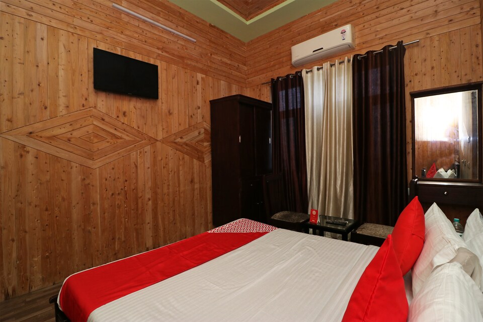 OYO 14772 विकास होटल, Tikonia Haldwani, Haldwani