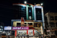 SPOT ON Shiva Residency
