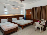 SPOT ON Shiva Residency